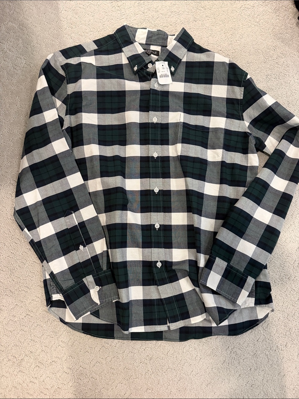 J Crew NWT XL Men’s Green, White & Black Plaid Button-Down Shirt